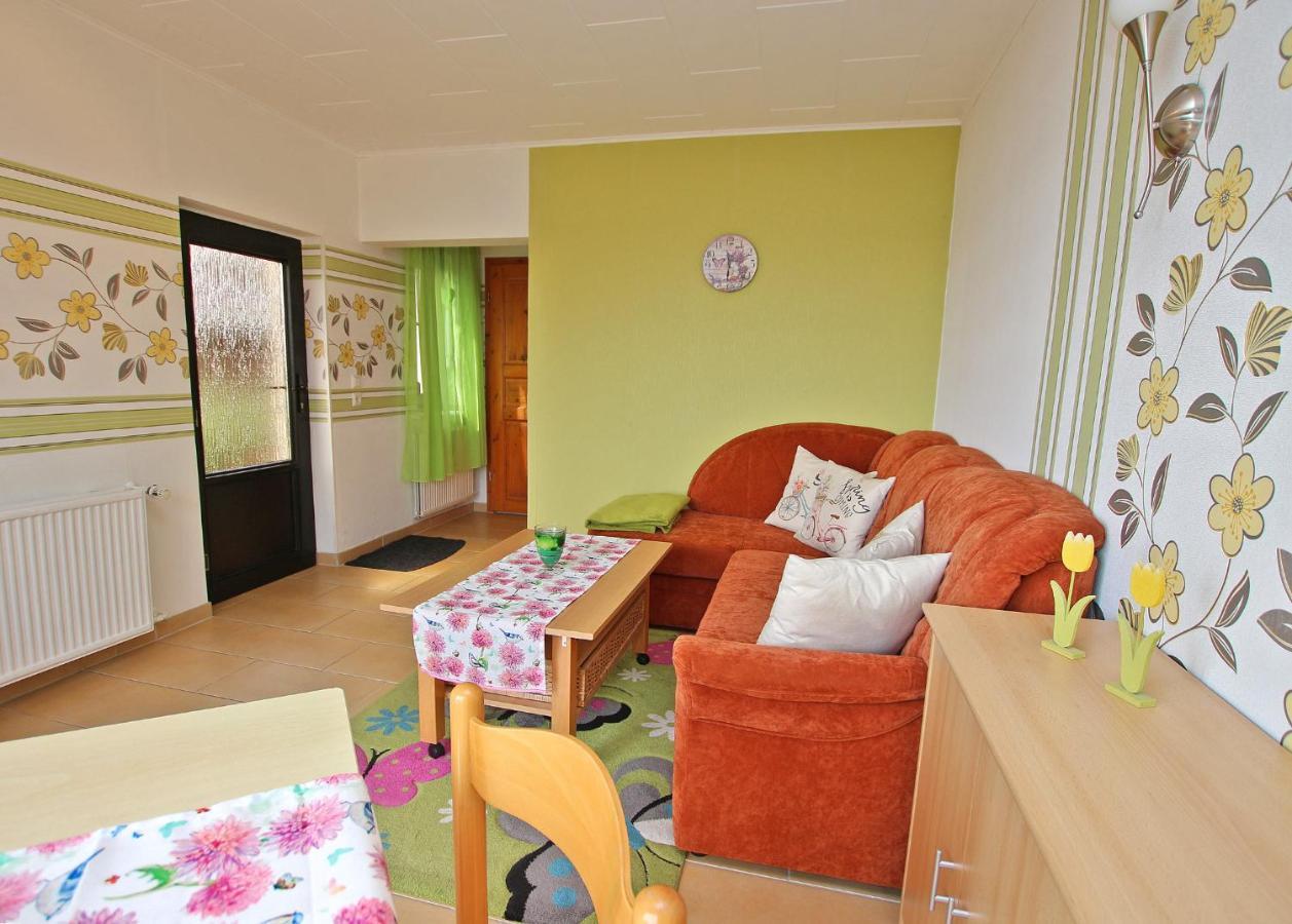 Ferienwohnung Waren See 8481 Buitenkant foto